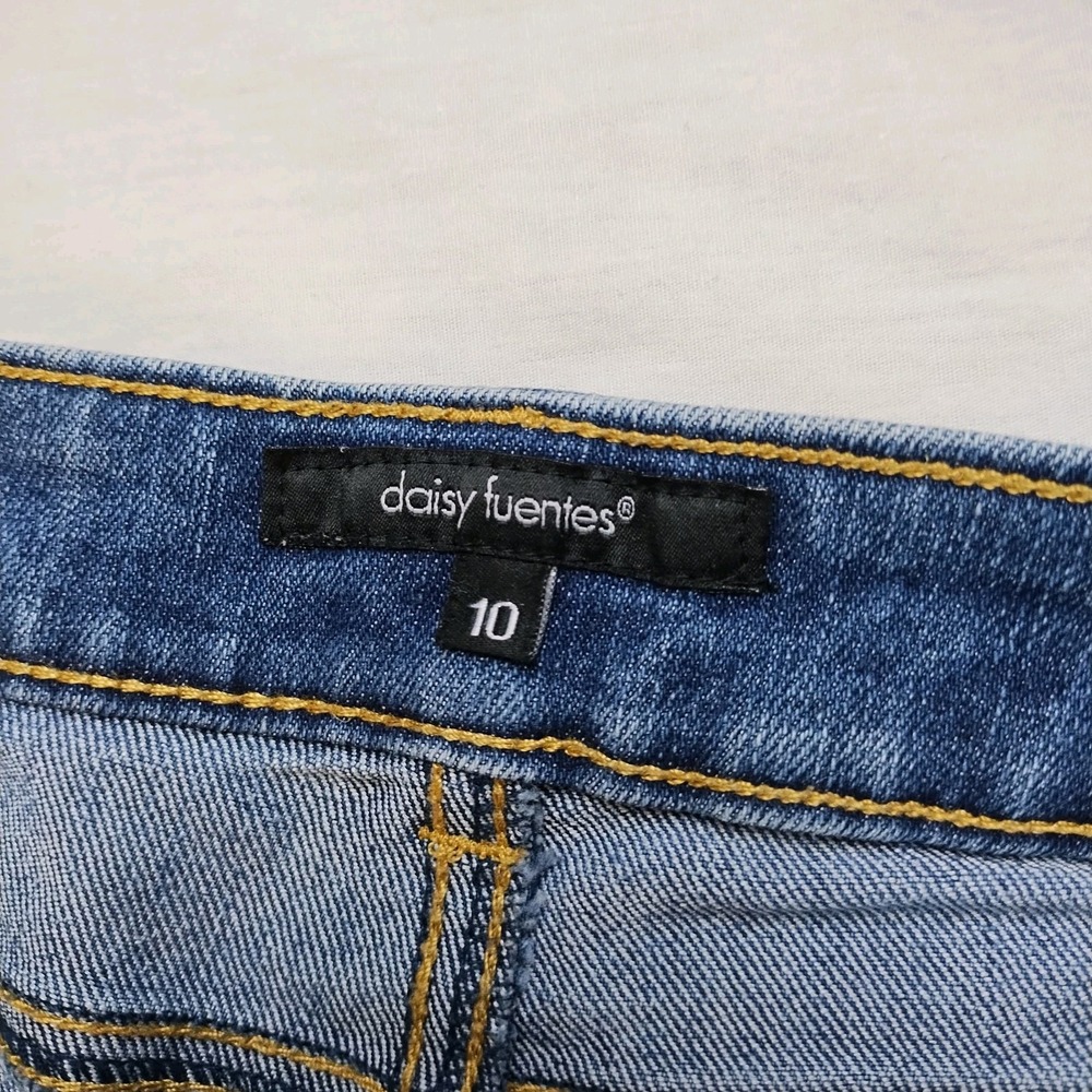 Daisy Fuentes Women's Size 10 Denim 5 Pocket Stretch Blue Jeans Straight Leg - Picture 4 of 12